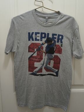 Max Kepler Minnesota Twins 500 Level Graphic Tee NWT MLB Players Assoc Small